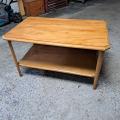 petite table de salon 40x18x27 pc de haut $125.00